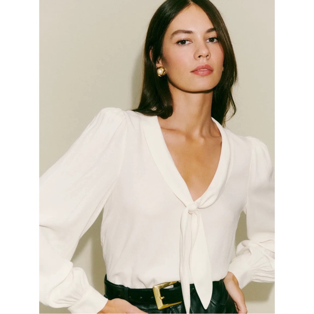 Reformation Anaya Top in Gossamer Size Small